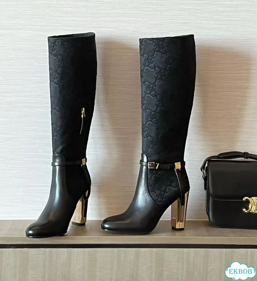 Сапоги Fendi Delfina High Heeled на каблуке фото 1