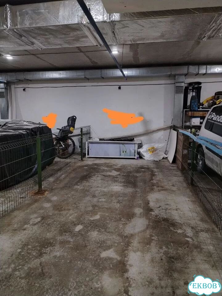 Машиноместо, 17 м² фото 1