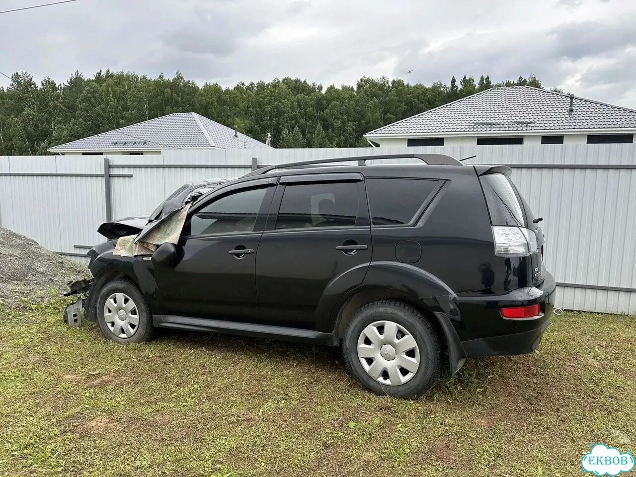 Mitsubishi Outlander 2.0 MT, 2010, битый, 180 000 км фото 1