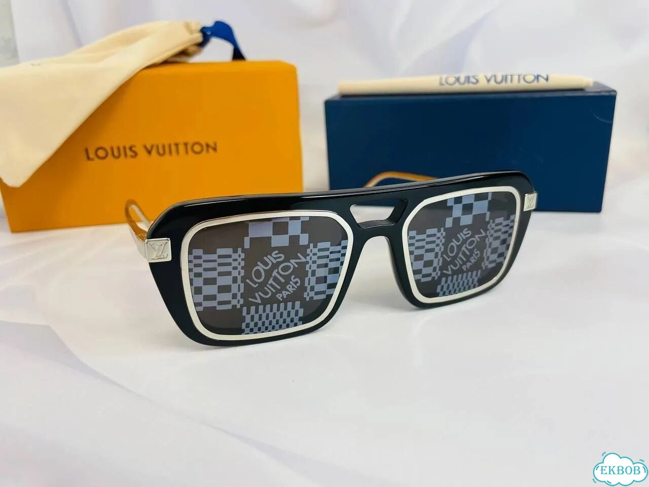 Солнцезащитные очки louis vuitton фото 3