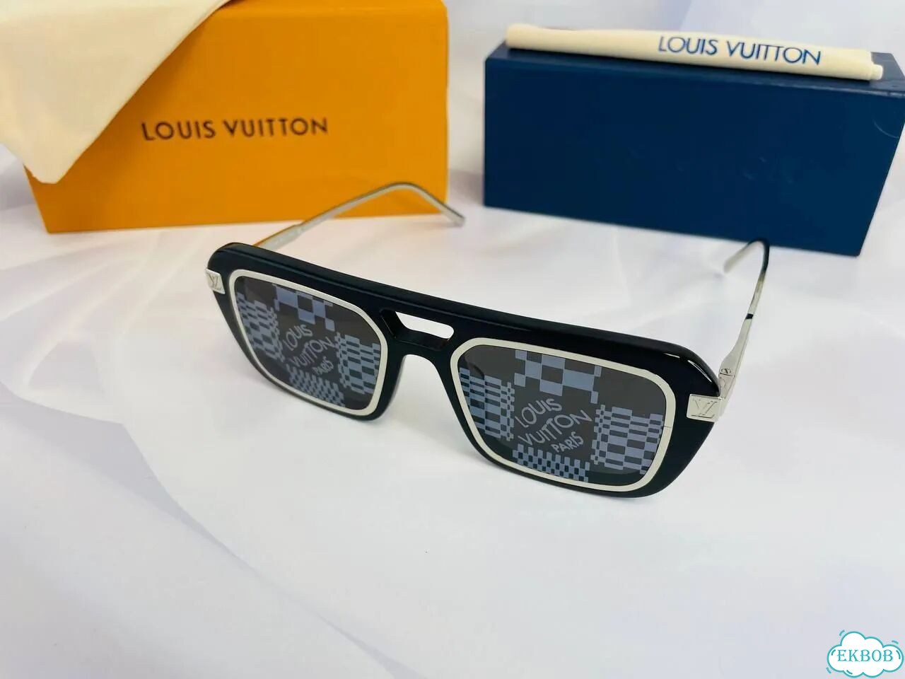 Солнцезащитные очки louis vuitton фото 4