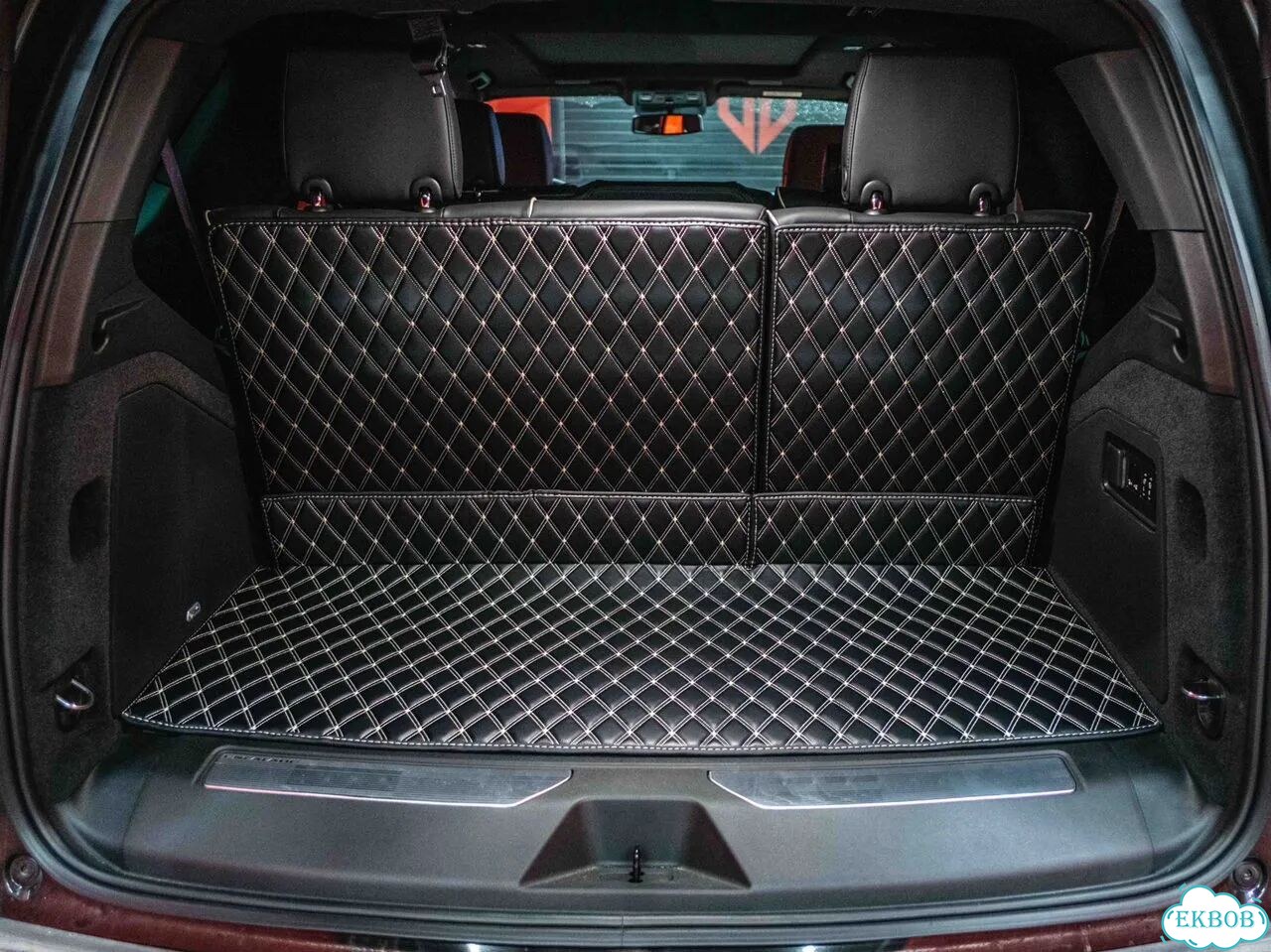3Д коврики в багажник Cadillac Escalade фото 1