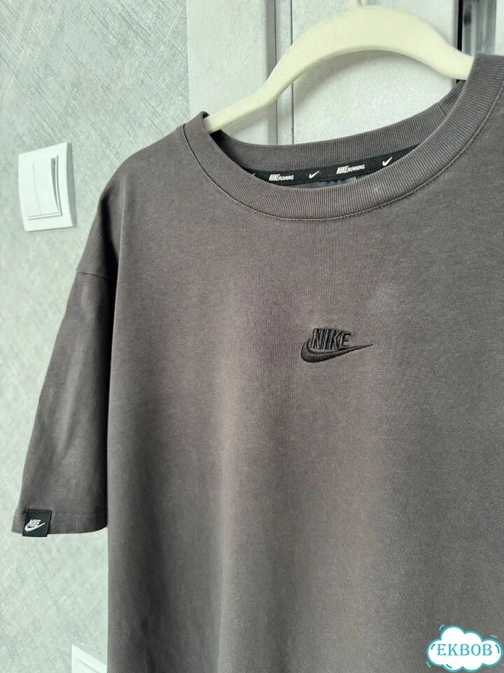 Футболка мужская Nike графитовая фото 3