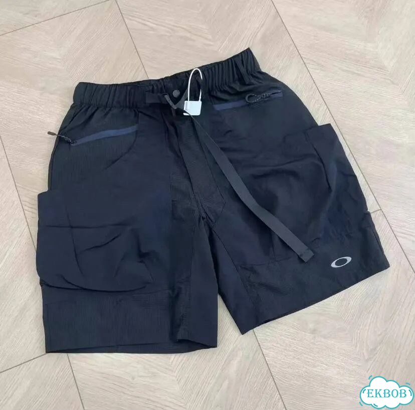 Чёрные шорты Oakley (новинка) фото 1