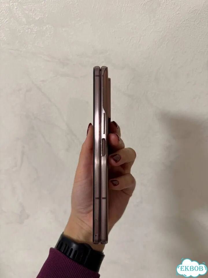 Samsung Galaxy Z Fold2, 12/256 ГБ, SIM + eSIM фото 6