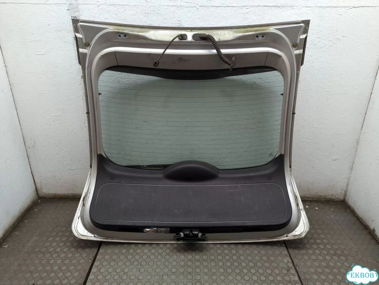 Крышка багажника Ford Focus 2 фото 7