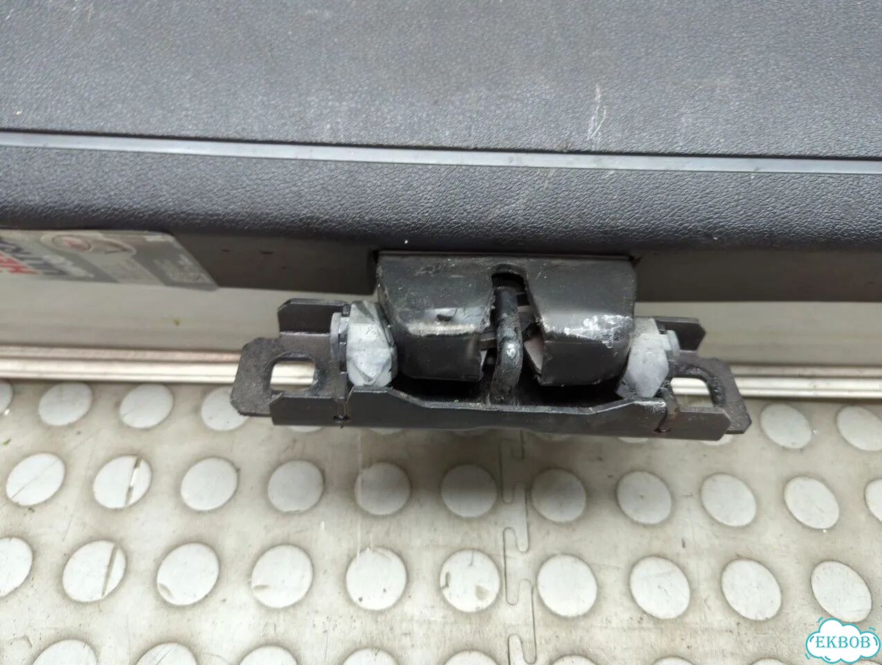Крышка багажника Ford Focus 2 фото 9