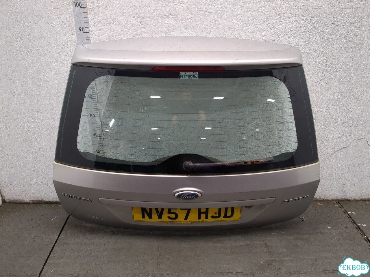 Крышка багажника Ford Fiesta фото 1
