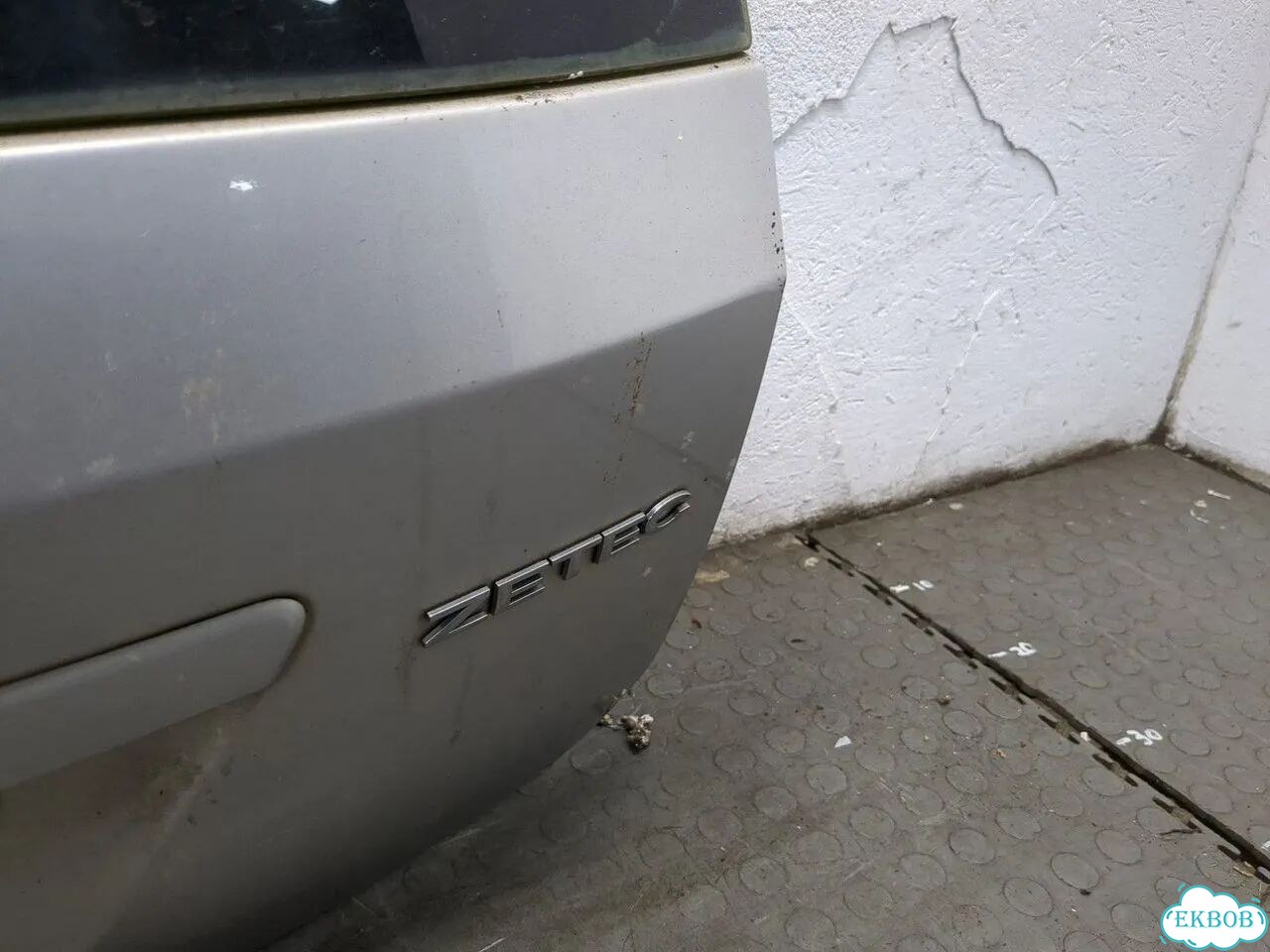Крышка багажника Ford Fiesta фото 7