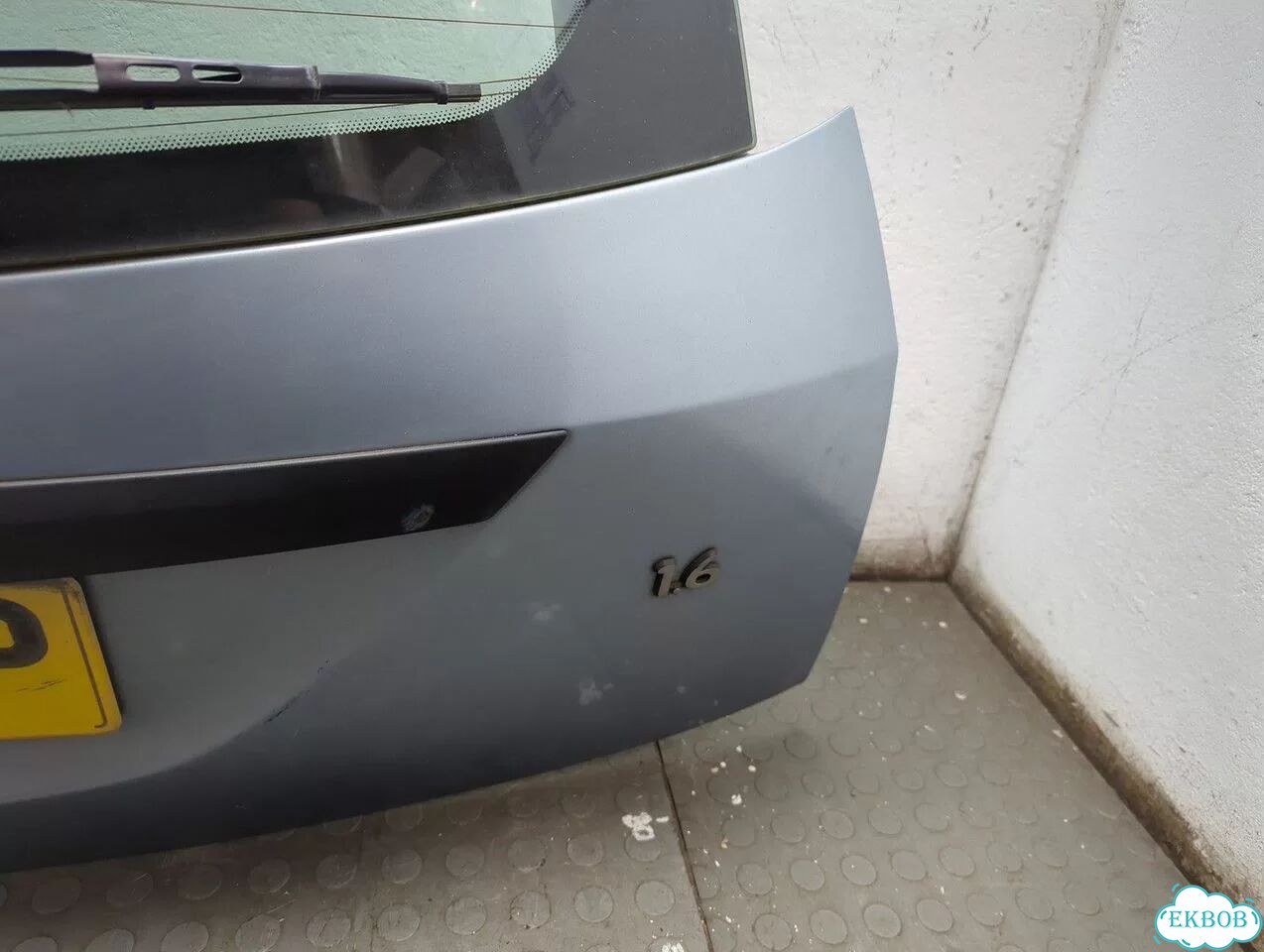 Крышка багажника Ford Focus 1 фото 8