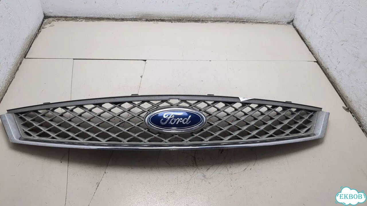 Решетка радиатора Ford Galaxy фото 6