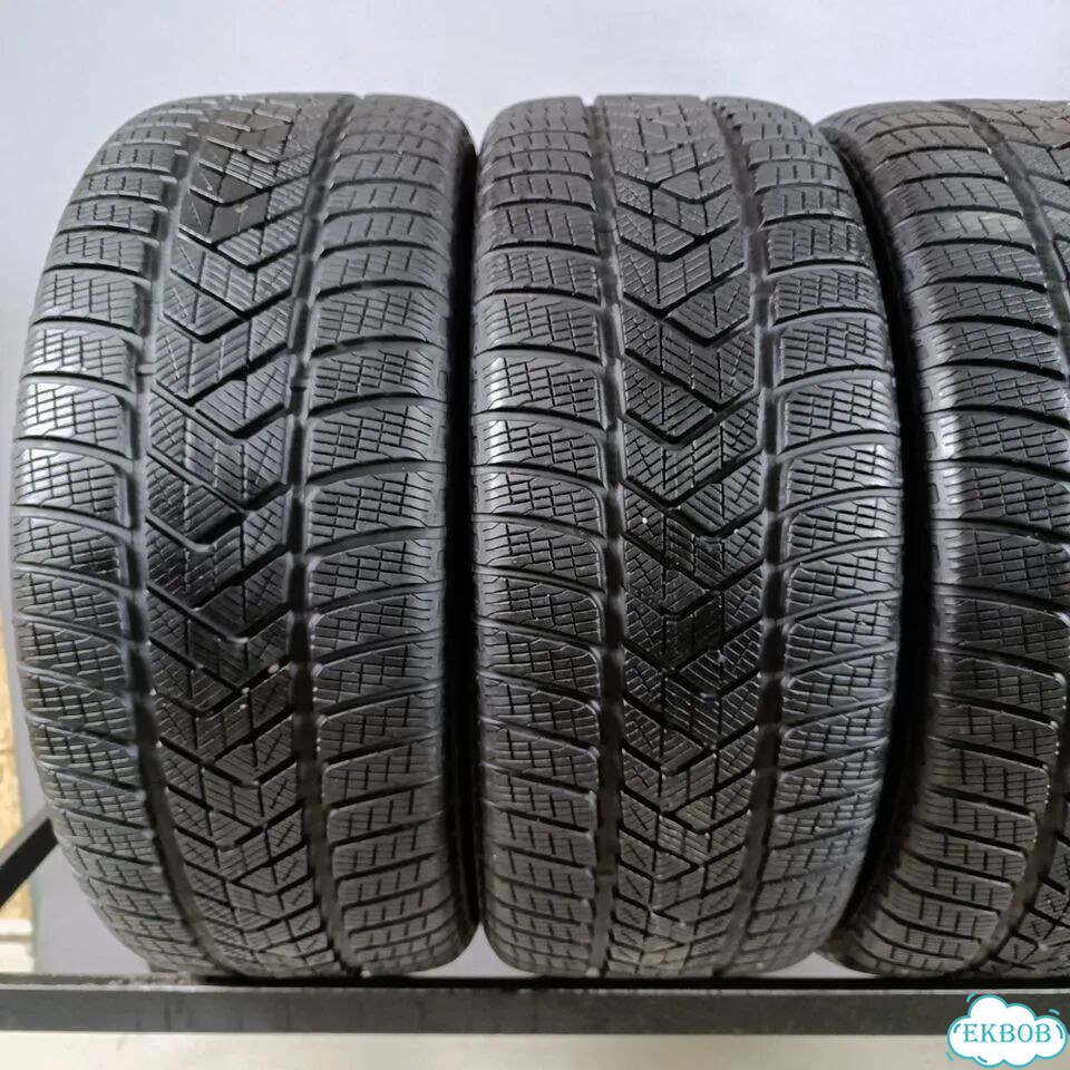 Pirelli Scorpion Winter 255/40 R21 102V фото 2