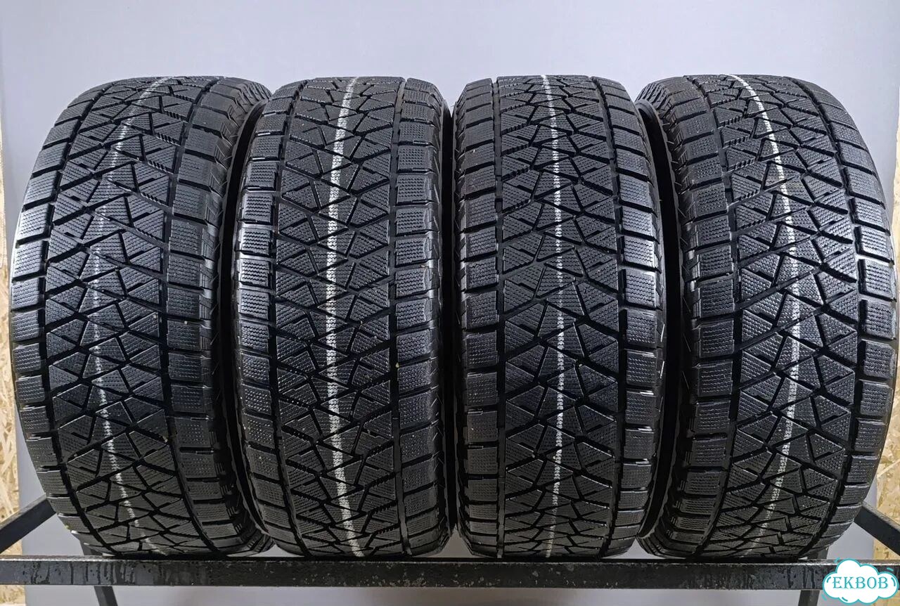Bridgestone Blizzak DM-V2 285/60 R18 116T фото 1