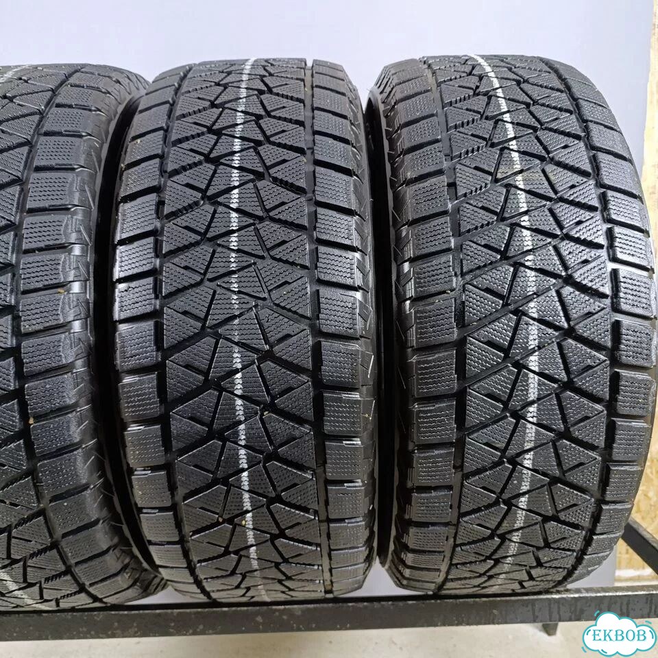 Bridgestone Blizzak DM-V2 285/60 R18 116T фото 3