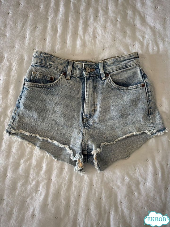 Шорты джинсовые H&M женские фото 5