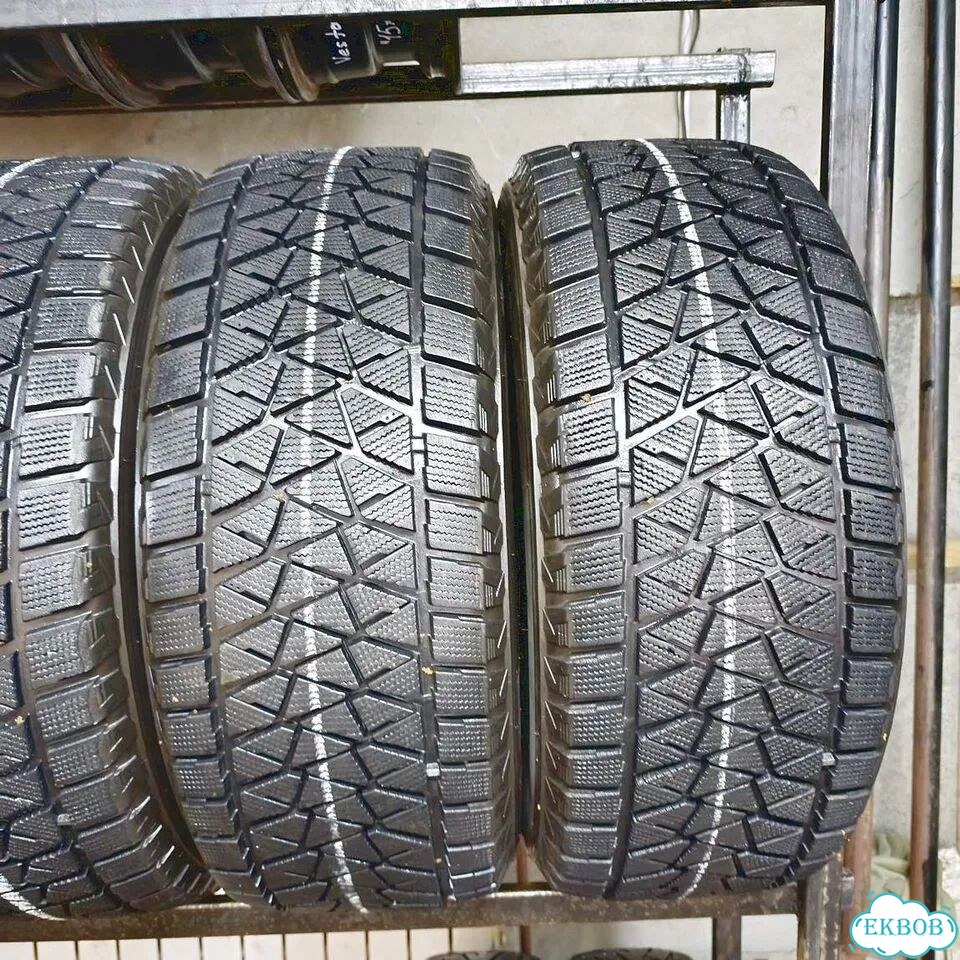 Bridgestone Blizzak DM-V2 285/60 R18 116T фото 3