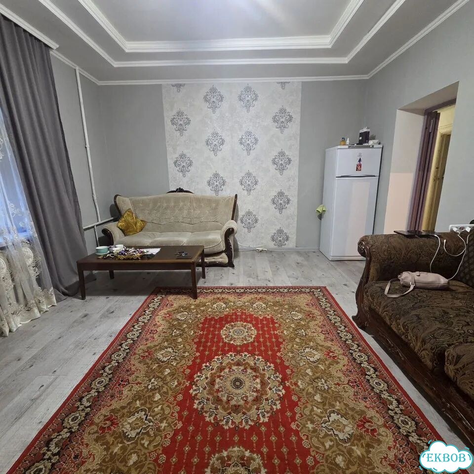 Комната 21 м² в 3-к., 1/2 эт. фото 3