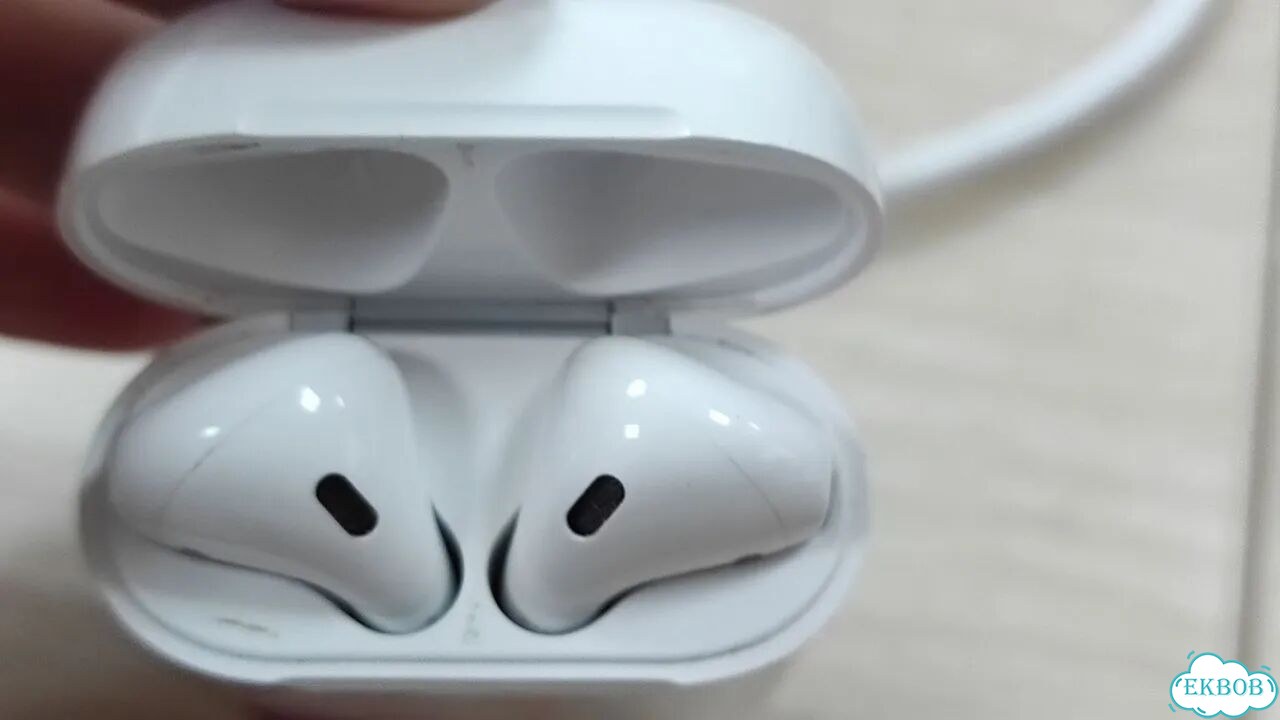 Оригинальные AirPods 2 фото 5