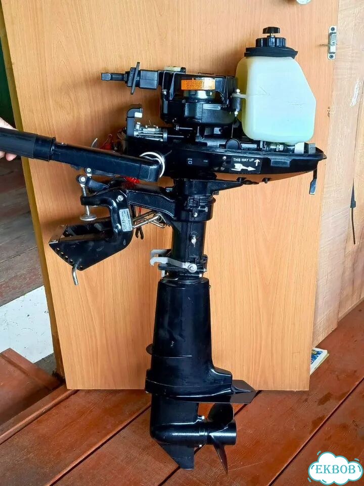 Продам лодочный мотор Gladiator 6.2 фото 2