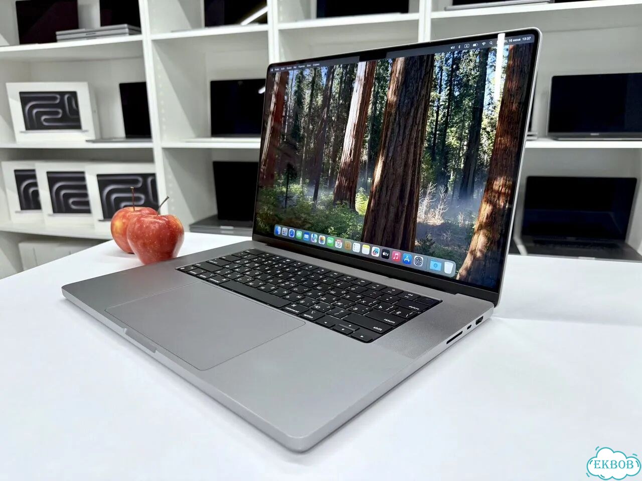 MacBook Pro 16 2021 M1 Pro 16Gb SSD 512Gb фото 1