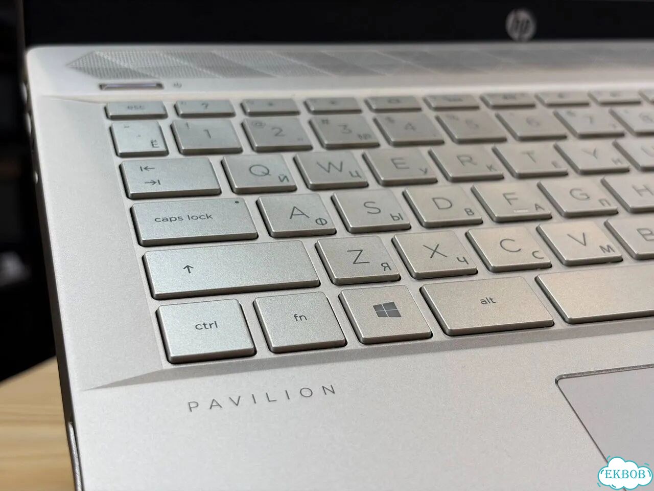 Ноутбук HP / i5-8265U / 8GB / SSD 256 фото 2