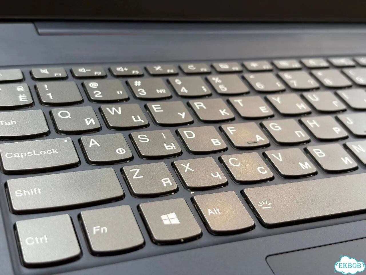 Ноутбук Lenovo / i5-1035G1 / 8GB / SSD 256 фото 2