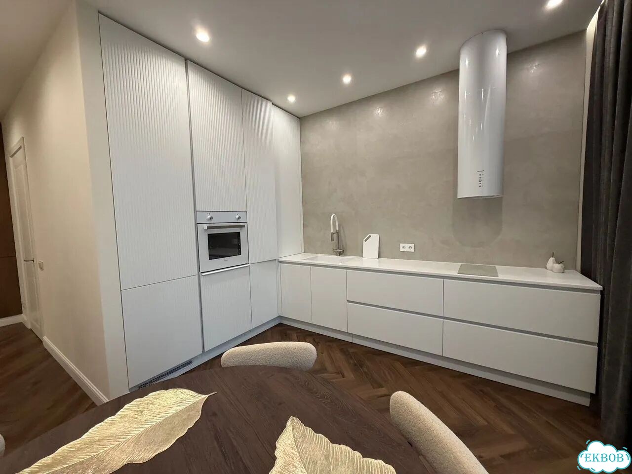 2-к. квартира, 83 м², 5/18 эт. фото 4