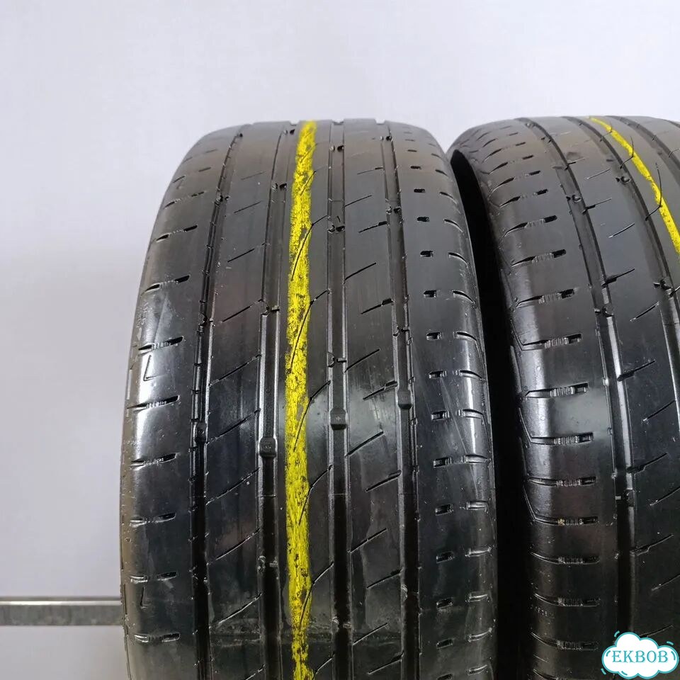 Continental Ultracontact UC6 SUV 235/50 R19 99V фото 2