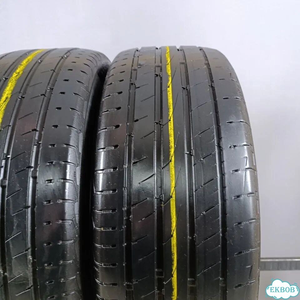 Continental Ultracontact UC6 SUV 235/50 R19 99V фото 3