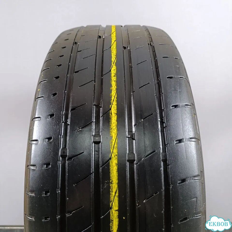 Continental Ultracontact UC6 SUV 235/50 R19 99V фото 3