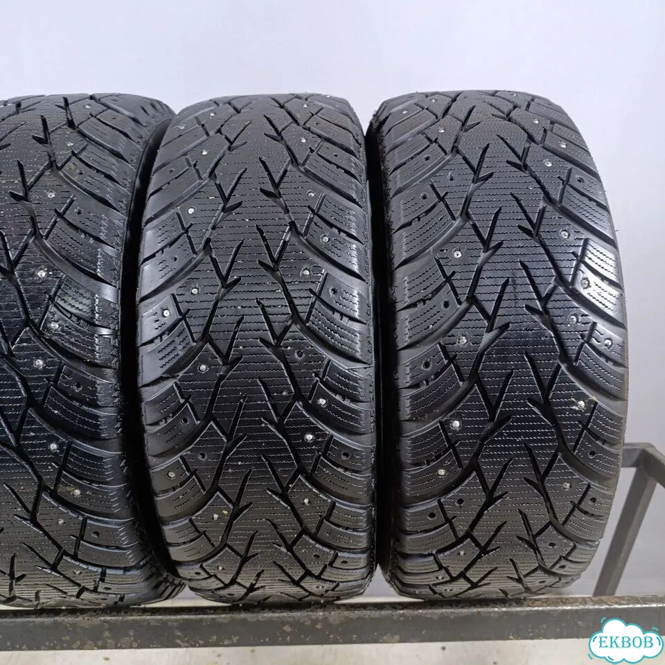 Royal Black Royal Stud 205/55 R16 94T фото 3