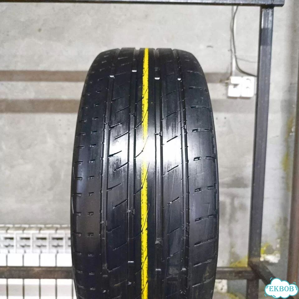 Continental Ultracontact UC6 SUV 235/50 R19 99V фото 2