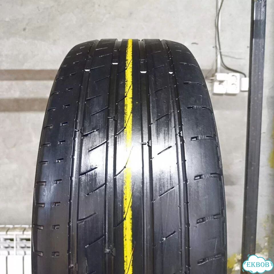 Continental Ultracontact UC6 SUV 235/50 R19 99V фото 3