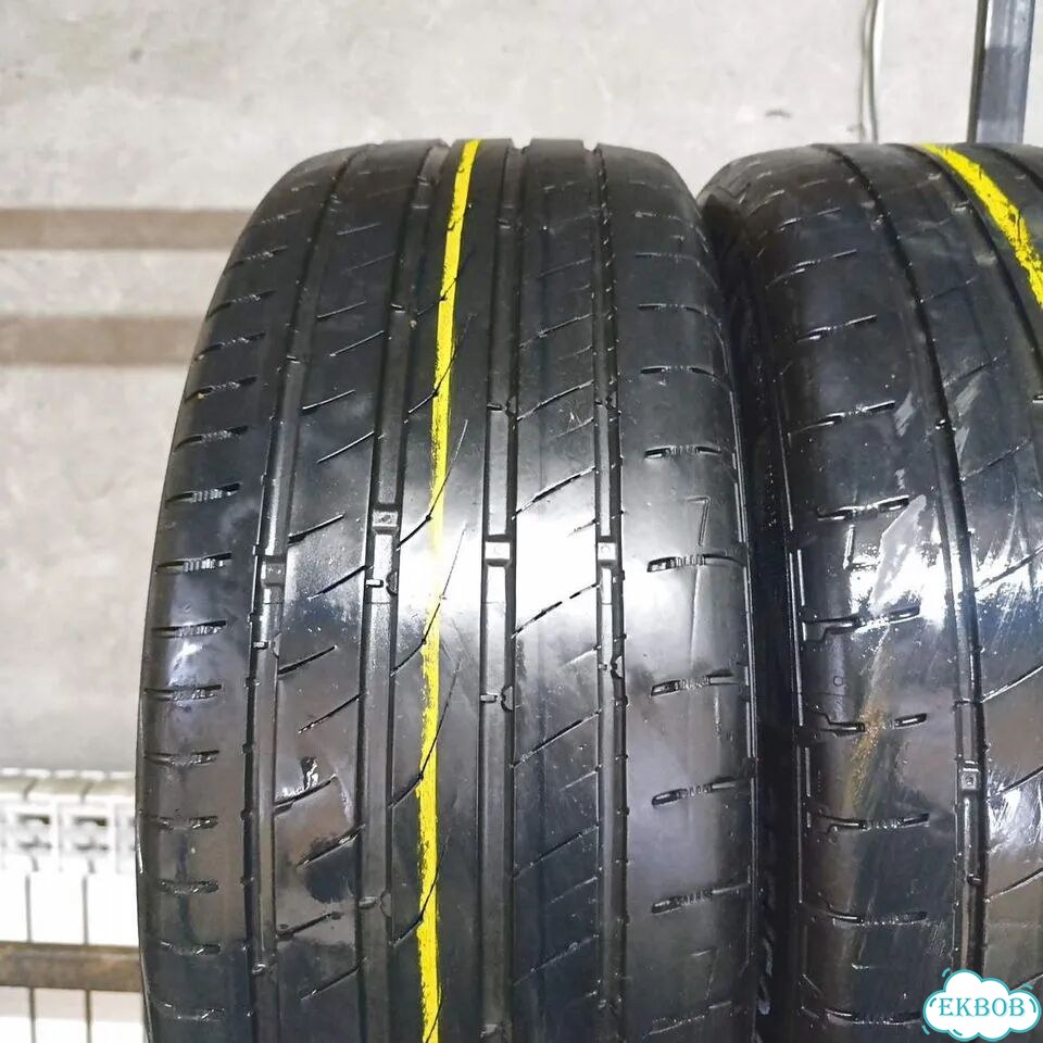Continental Ultracontact UC6 SUV 235/50 R19 99V фото 2