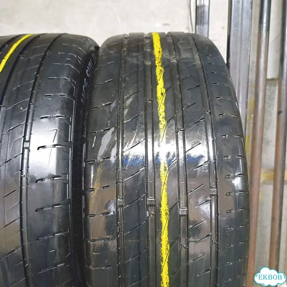 Continental Ultracontact UC6 SUV 235/50 R19 99V фото 3