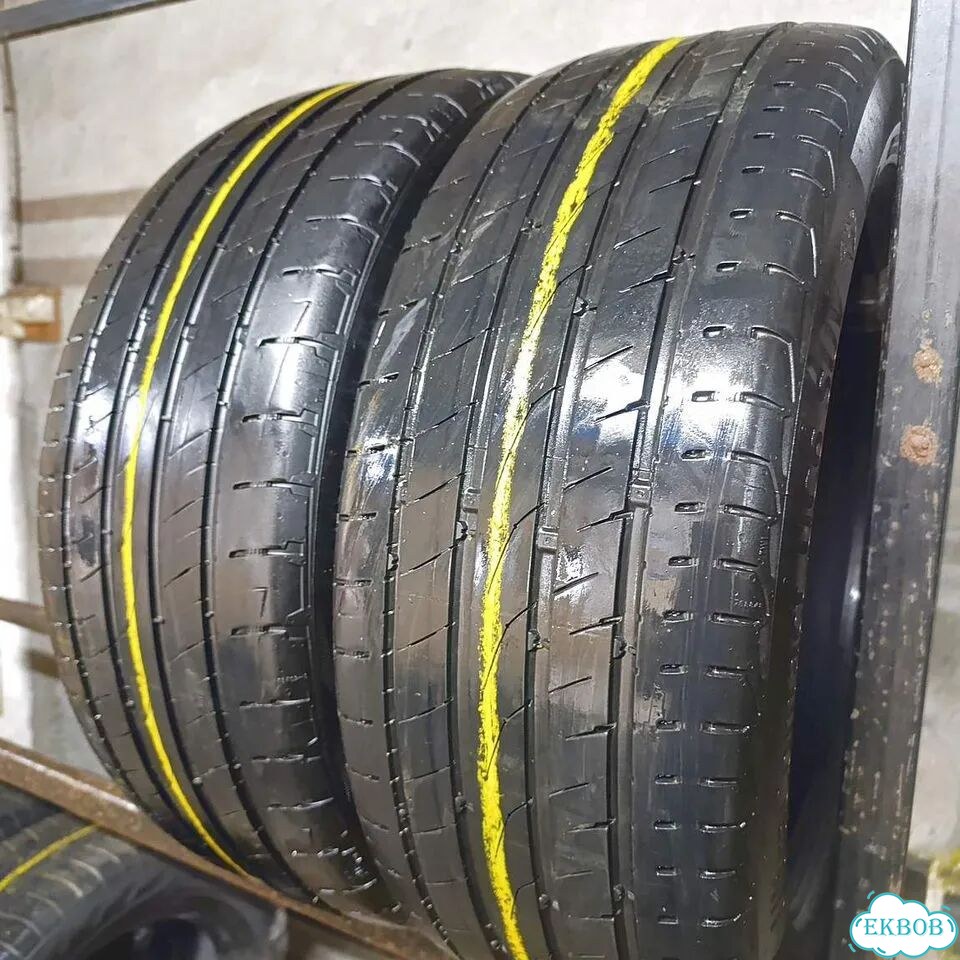 Continental Ultracontact UC6 SUV 235/50 R19 99V фото 4
