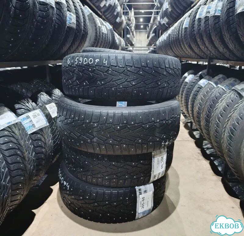 Kumho WinterCraft SUV Ice WS51 215/65 R16 102T фото 2