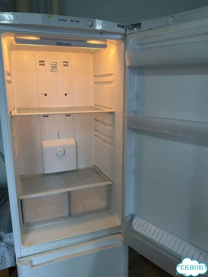 Холодильник indesit бу фото 3