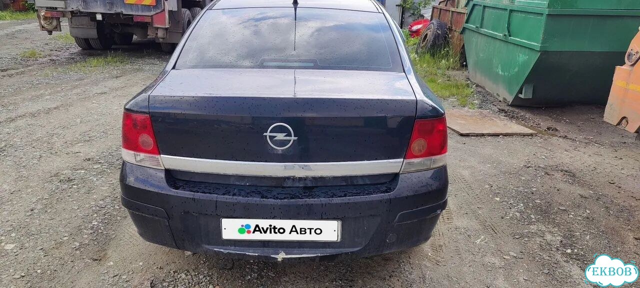 Opel Astra 1.8 AT, 2010, битый, 160 000 км фото 3