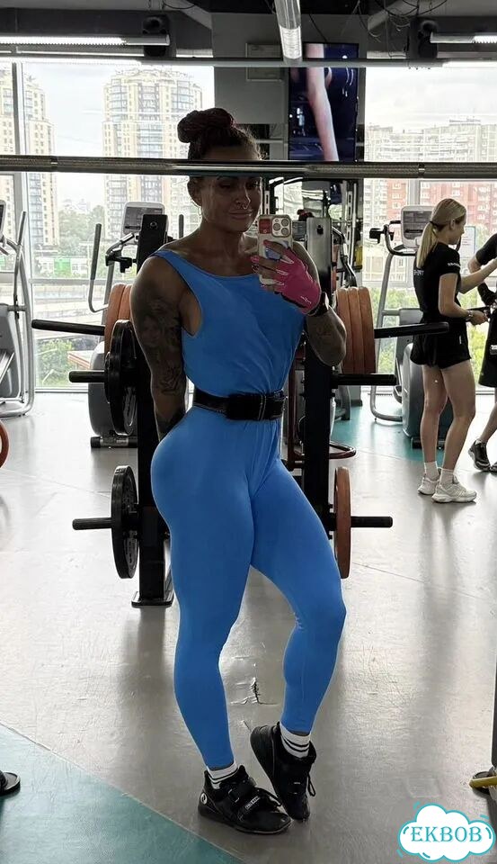 Комбинезон спортивный для фитнеса фото 2