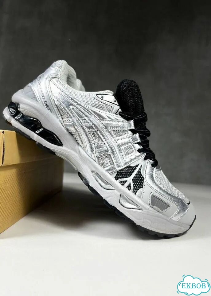 Кроссовки Asics фото 2