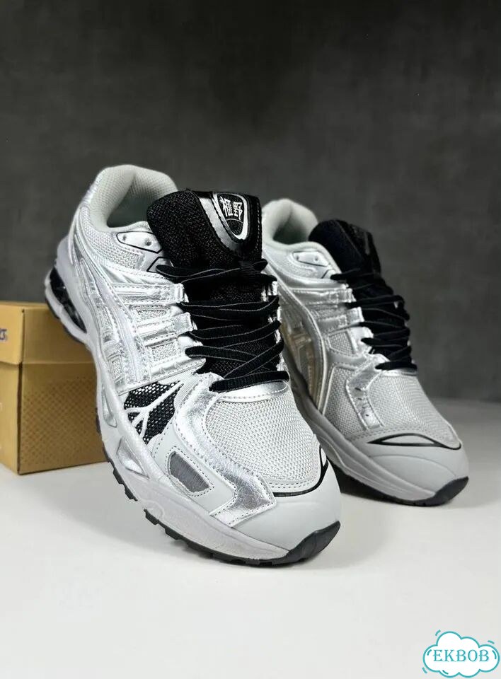 Кроссовки Asics фото 3