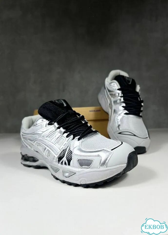 Кроссовки Asics фото 4