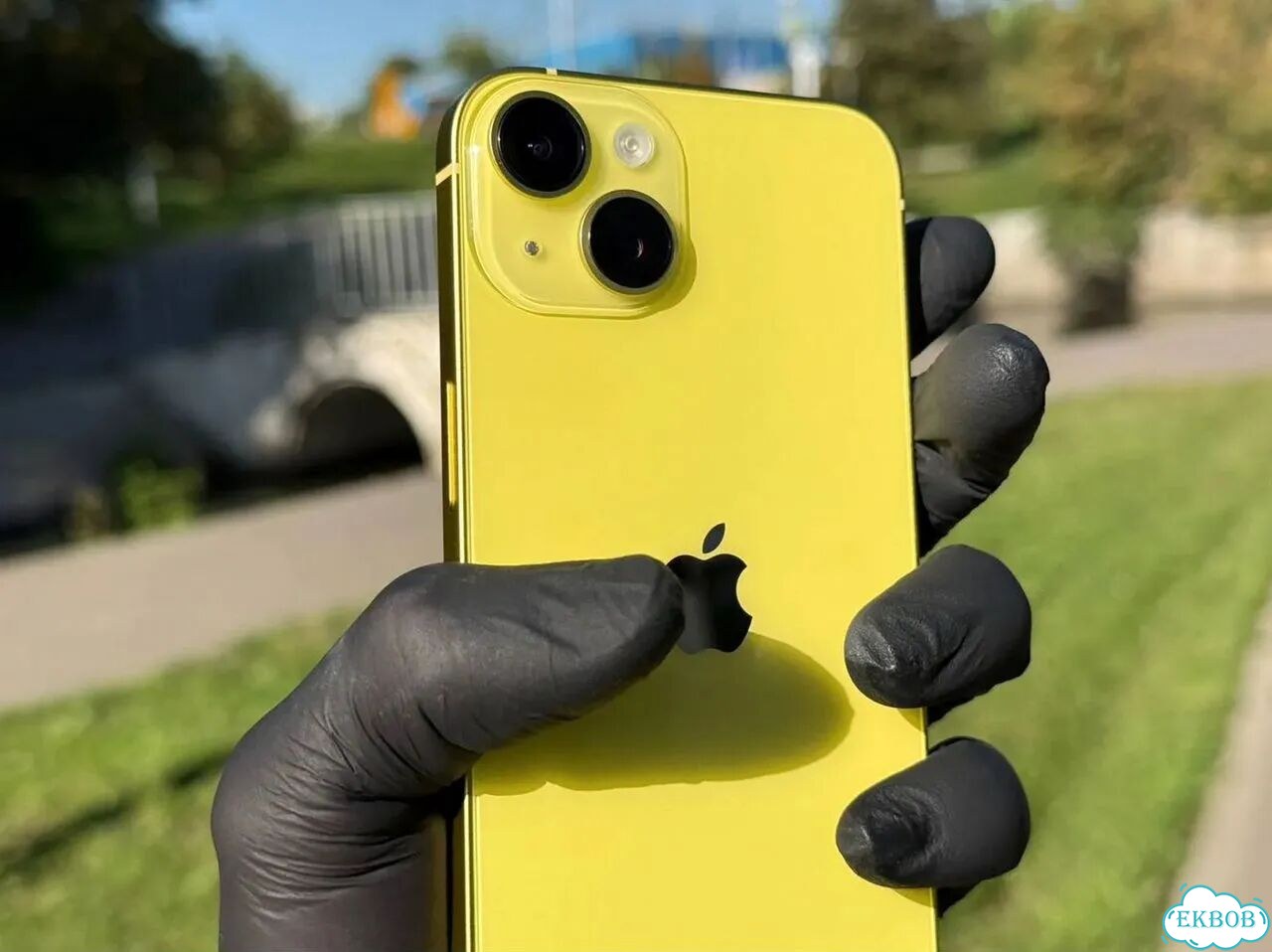 iPhone 14, 512 ГБ, SIM + eSIM фото 2