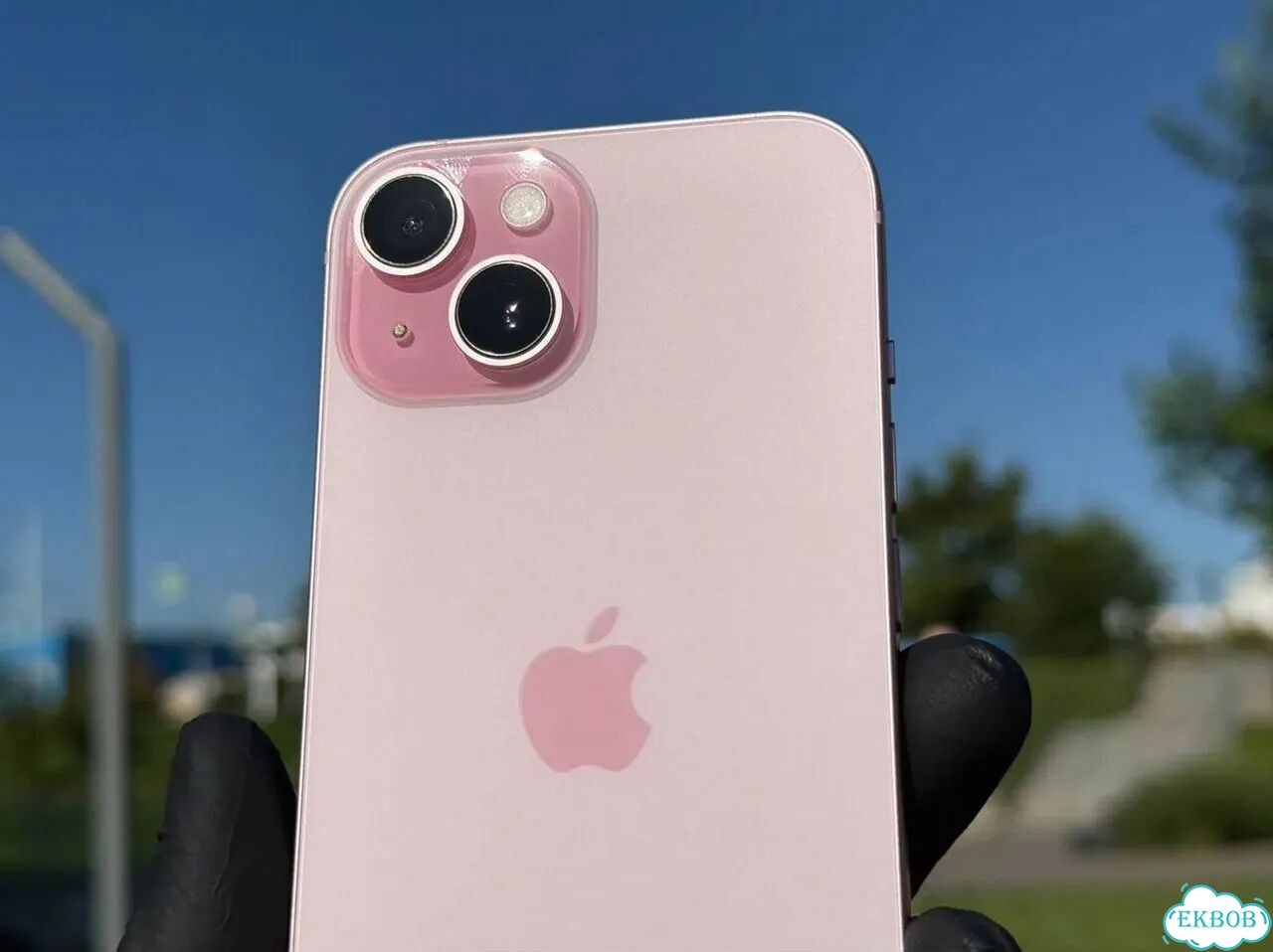 iPhone 15, 128 ГБ, SIM + eSIM фото 2