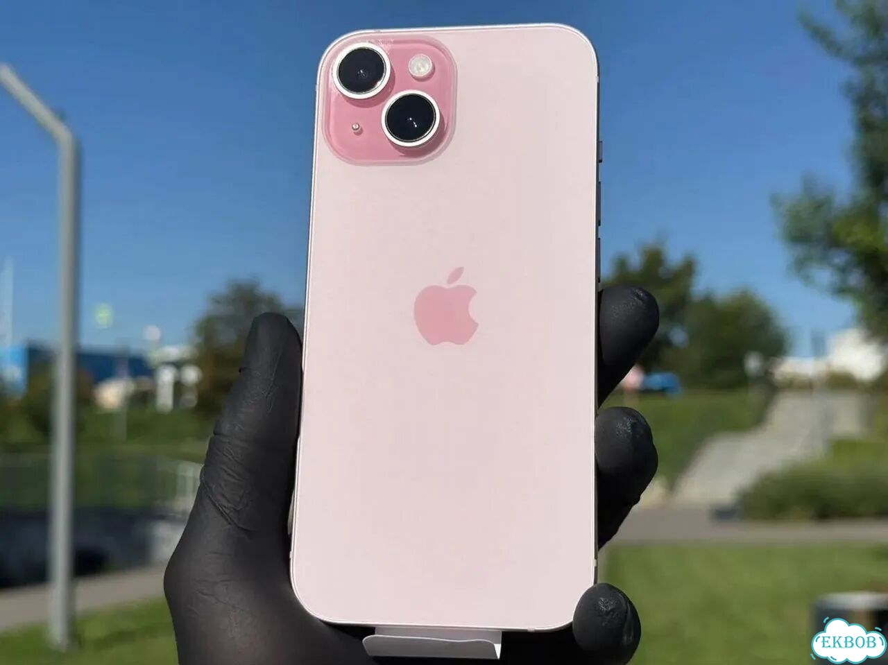 iPhone 15, 512 ГБ, SIM + eSIM фото 1