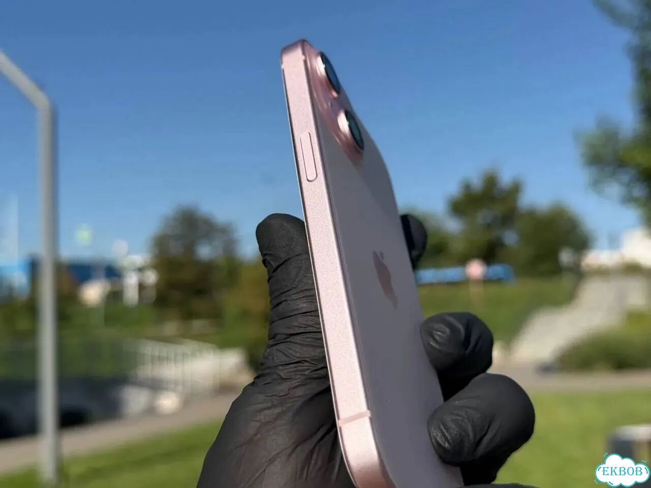 iPhone 15, 512 ГБ, SIM + eSIM фото 5
