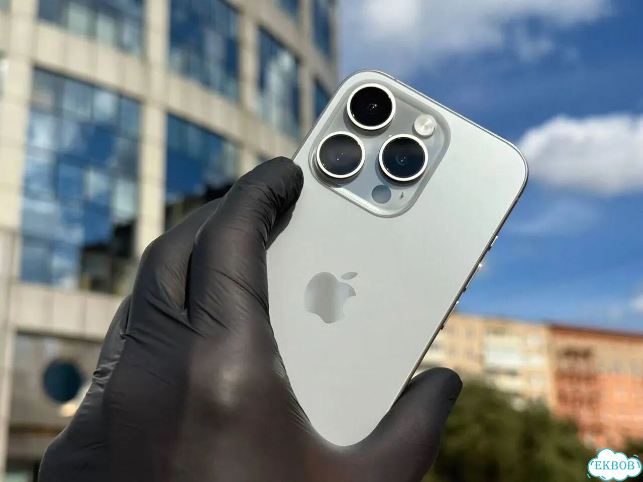 iPhone 15 Pro, 128 ГБ, SIM + eSIM фото 1
