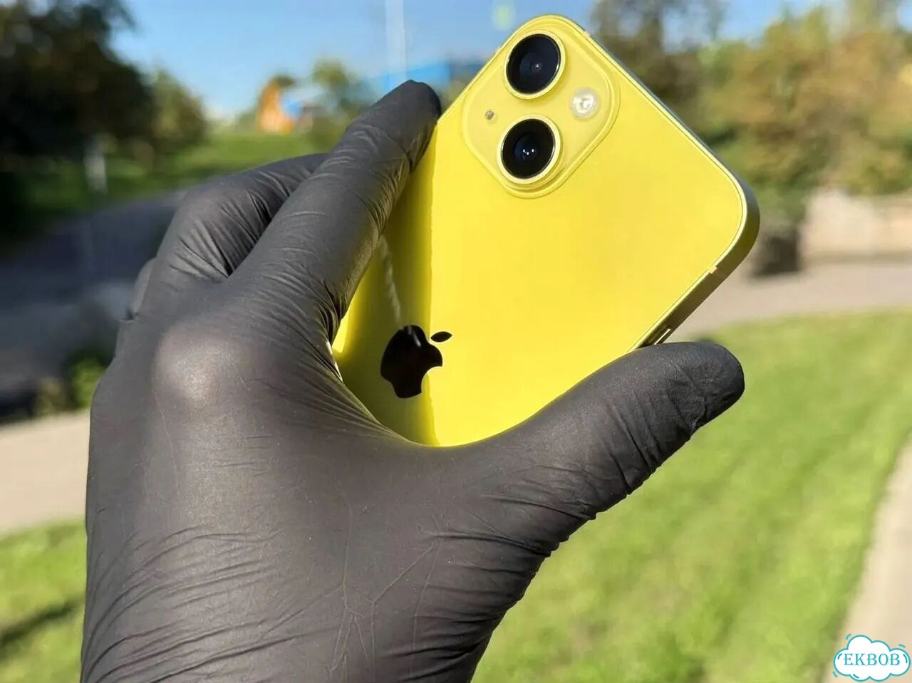 iPhone 14, 256 ГБ, SIM + eSIM фото 4