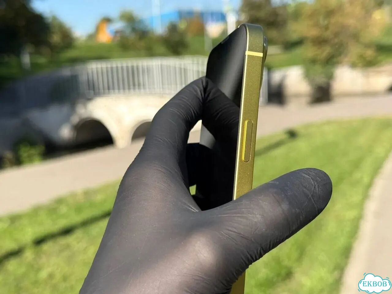 iPhone 14, 256 ГБ, SIM + eSIM фото 7